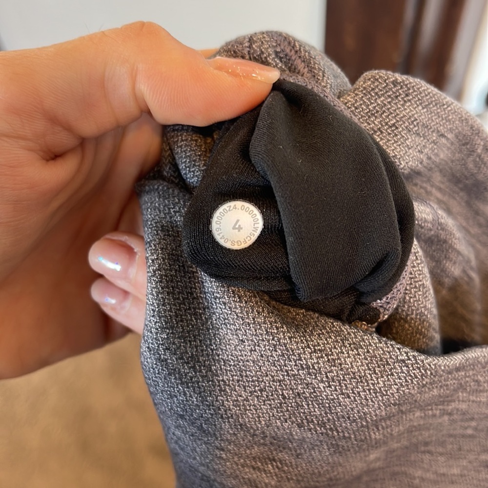 Lululemon Aligns - image 3